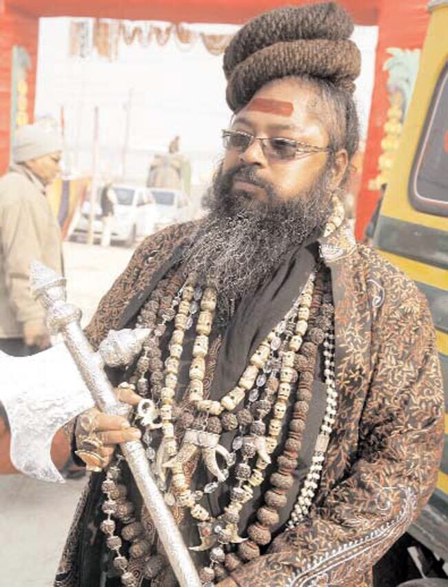 महाकुंभ की झलकियां | महाकुंभ पर महाकुंभ की झलकियां | <a style='COLOR: #d71920' href='http://bit.ly/odlIqh' target='_blank'>महाकुंभ पर