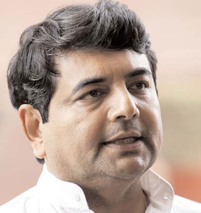 20 फरवरी 2013: तस्वीरों में इंडिया टुडे | पढ़ें इंडिया 20 फरवरी 2013: तस्वीरों में इंडिया टुडे | <a style='COLOR: #d71920' href='http://bit.ly/indiatoday-hindi-section' target='_blank'>पढ़ें इंडिया