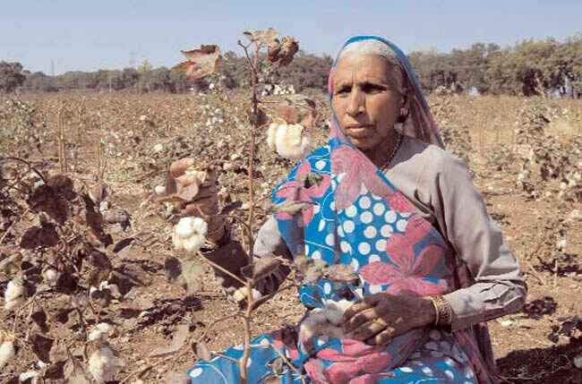 27 फरवरी 2013: तस्वीरों में इंडिया टुडे | पढ़ें इंडिया 27 फरवरी 2013: तस्वीरों में इंडिया टुडे | <a style='COLOR: #d71920' href='http://bit.ly/indiatoday-hindi-section' target='_blank'>पढ़ें इंडिया