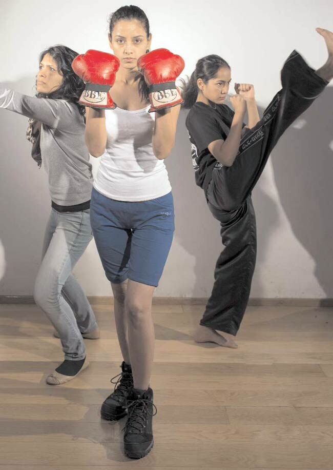 27 फरवरी 2013: तस्वीरों में इंडिया टुडे | पढ़ें इंडिया 27 फरवरी 2013: तस्वीरों में इंडिया टुडे | <a style='COLOR: #d71920' href='http://bit.ly/indiatoday-hindi-section' target='_blank'>पढ़ें इंडिया