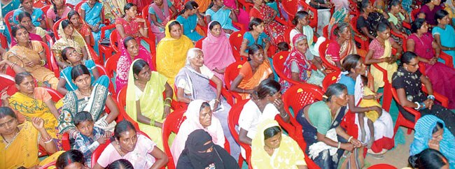 10 अप्रैल 2013: तस्‍वीरों में इंडिया टुडे | <a style='COLOR: #d71920' href='http://bit.ly/indiatoday-hindi-section' target='_blank'>पढ़ें इंडिया