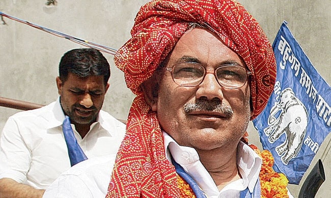 24 अप्रैल 2013: तस्वीरों में इंडिया टुडे | पढ़ें इंडिया 24 अप्रैल 2013: तस्वीरों में इंडिया टुडे | <a style='COLOR: #d71920' href='http://bit.ly/indiatoday-hindi-section' target='_blank'>पढ़ें इंडिया