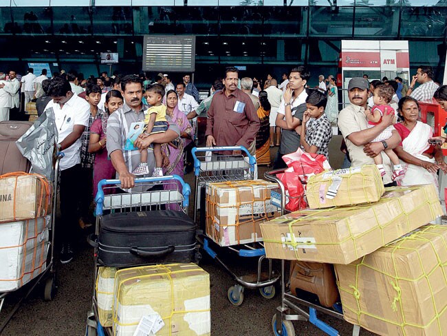 17 अप्रैल 2013: तस्वीरों में इंडिया टुडे | पढ़ें इंडिया 17 अप्रैल 2013: तस्वीरों में इंडिया टुडे | <a style='COLOR: #d71920' href='http://bit.ly/indiatoday-hindi-section' target='_blank'>पढ़ें इंडिया