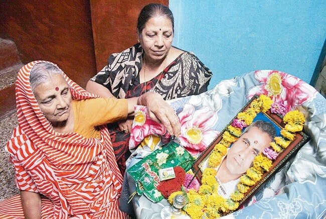 10 अप्रैल 2013: तस्वीरों में इंडिया टुडे | पढ़ें इंडिया 10 अप्रैल 2013: तस्वीरों में इंडिया टुडे | <a style='COLOR: #d71920' href='http://bit.ly/indiatoday-hindi-section' target='_blank'>पढ़ें इंडिया