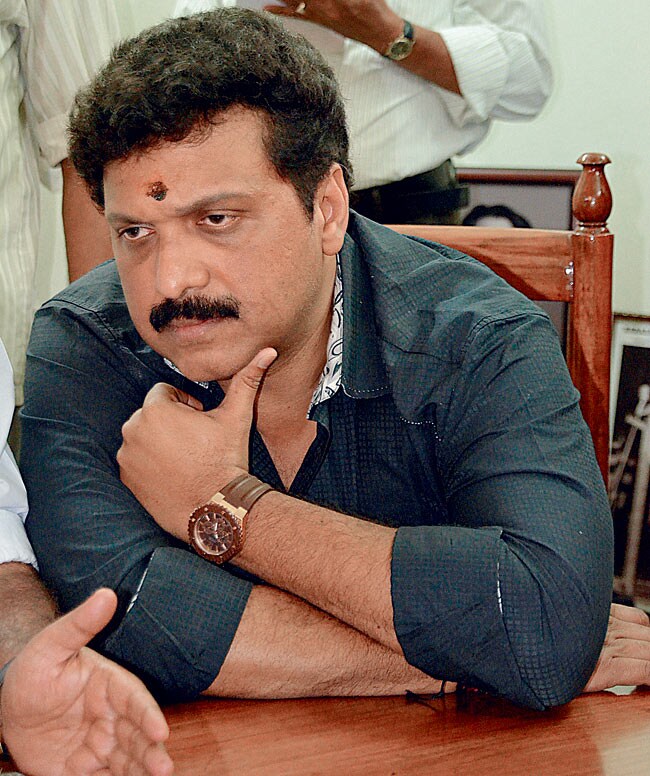 17 अप्रैल 2013: तस्वीरों में इंडिया टुडे | पढ़ें इंडिया 17 अप्रैल 2013: तस्वीरों में इंडिया टुडे | <a style='COLOR: #d71920' href='http://bit.ly/indiatoday-hindi-section' target='_blank'>पढ़ें इंडिया