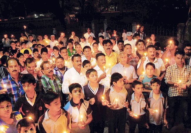 24 अप्रैल 2013: तस्वीरों में इंडिया टुडे | पढ़ें इंडिया 24 अप्रैल 2013: तस्वीरों में इंडिया टुडे | <a style='COLOR: #d71920' href='http://bit.ly/indiatoday-hindi-section' target='_blank'>पढ़ें इंडिया