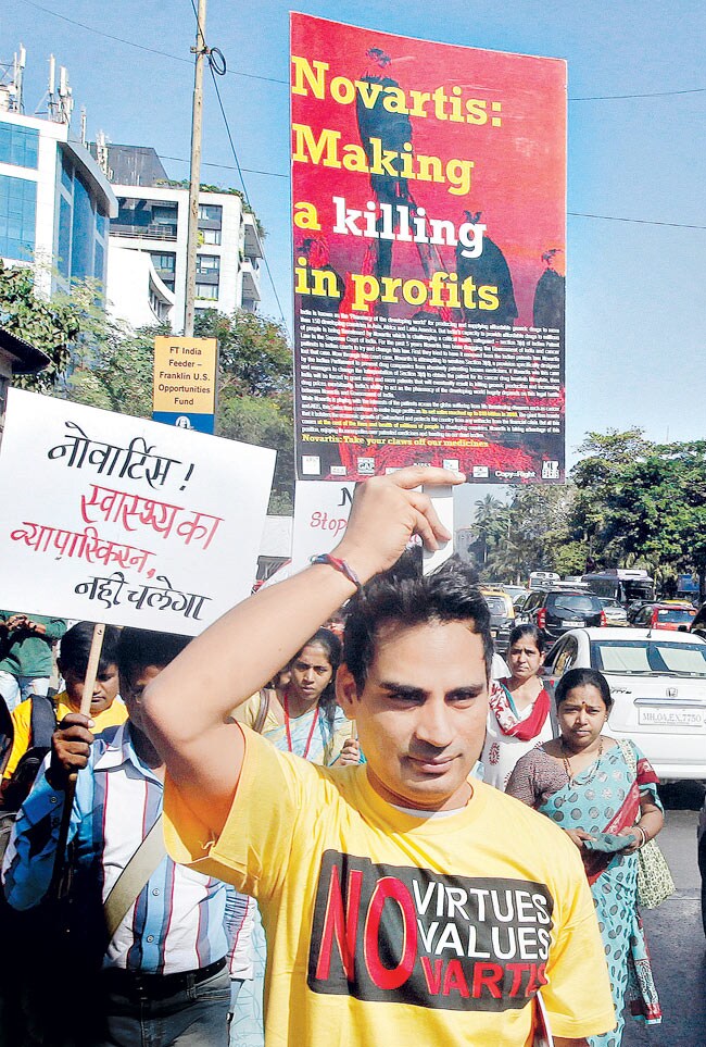 17 अप्रैल 2013: तस्वीरों में इंडिया टुडे | पढ़ें इंडिया 17 अप्रैल 2013: तस्वीरों में इंडिया टुडे | <a style='COLOR: #d71920' href='http://bit.ly/indiatoday-hindi-section' target='_blank'>पढ़ें इंडिया