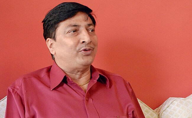 17 अप्रैल 2013: तस्वीरों में इंडिया टुडे | पढ़ें इंडिया 17 अप्रैल 2013: तस्वीरों में इंडिया टुडे | <a style='COLOR: #d71920' href='http://bit.ly/indiatoday-hindi-section' target='_blank'>पढ़ें इंडिया