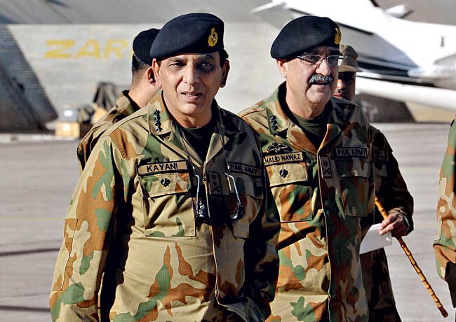 15 मई 2013: तस्वीरों में इंडिया टुडे | पढ़ें इंडिया 15 मई 2013: तस्वीरों में इंडिया टुडे | <a style='COLOR: #d71920' href='http://bit.ly/indiatoday-hindi-section' target='_blank'>पढ़ें इंडिया