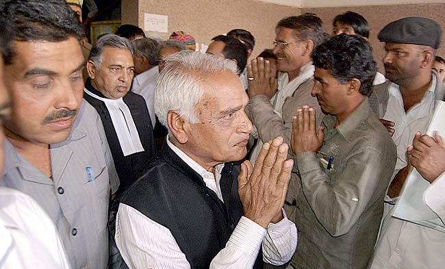 15 मई 2013: तस्‍वीरों में इंडिया टुडे | <a style='COLOR: #d71920' href='http://bit.ly/indiatoday-hindi-section' target='_blank'>पढ़ें इंडिया