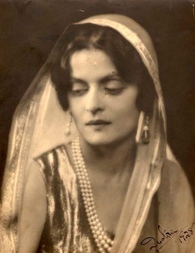 जिनकी खूबसूरती और गहनों की रही जिनकी खूबसूरती और गहनों की रही