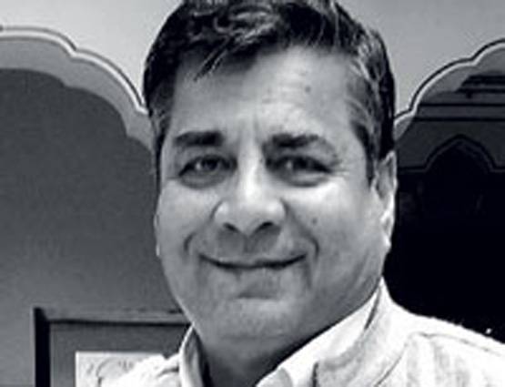 नए साल में भारत का भविष्य बता रहे हैं जाने-माने