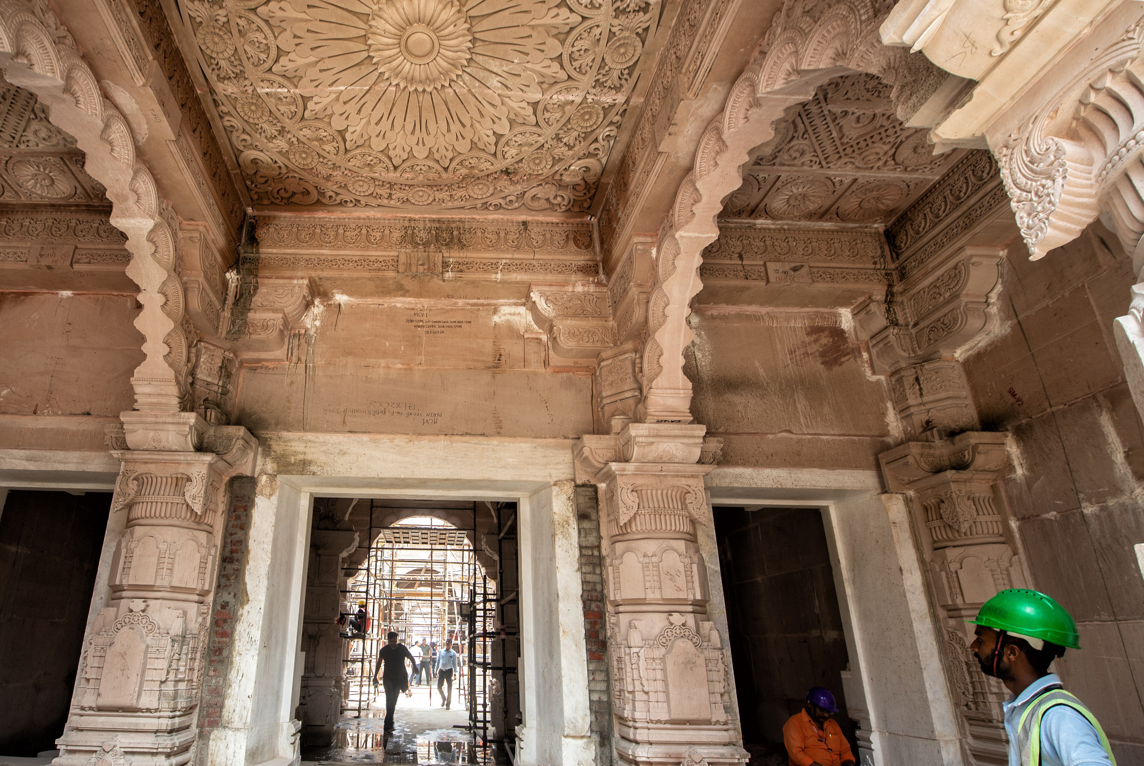 कितना तैयार हो चुका है राम मंदिर, देखें तस्वीरें कितना तैयार हो चुका है राम मंदिर, देखें तस्वीरें