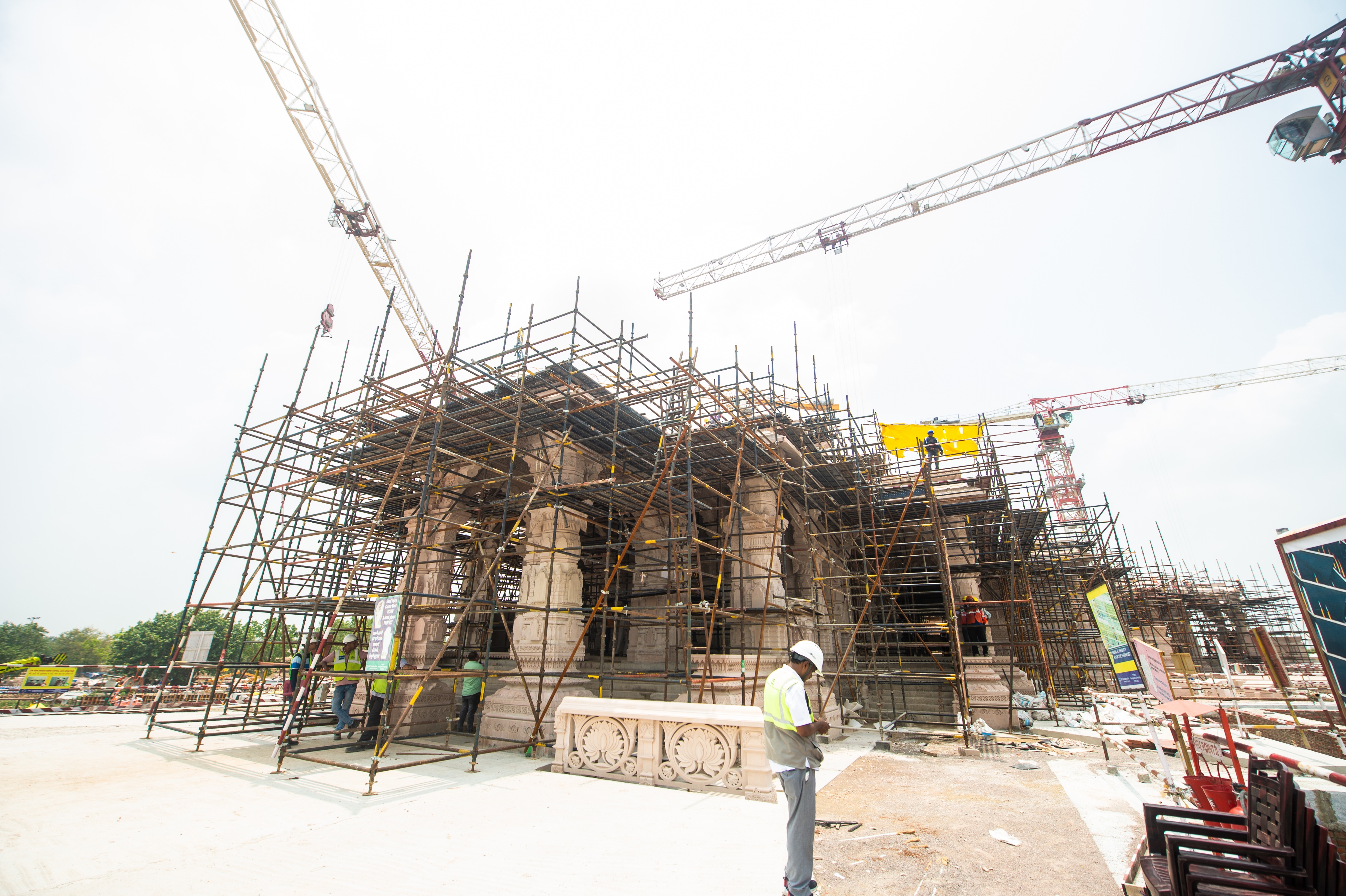 कितना तैयार हो चुका है राम मंदिर, देखें तस्वीरें कितना तैयार हो चुका है राम मंदिर, देखें तस्वीरें