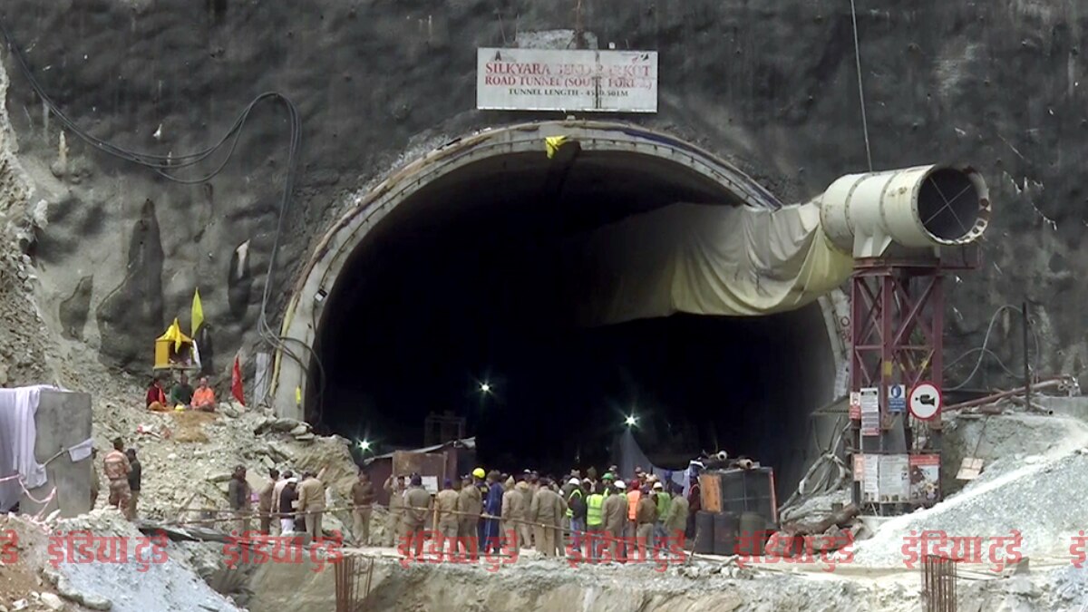 तस्वीरों के जरिए सिल्कयारा सुरंग हादसे की कहानी तस्वीरों के जरिए सिल्कयारा सुरंग हादसे की कहानी