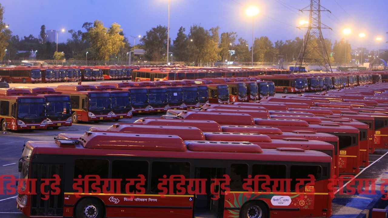 दिल्ली में नए मॉडल की बसें दिल्ली में नए मॉडल की बसें