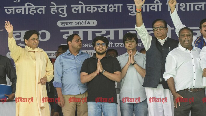 आकाश आनंद आकाश आनंद