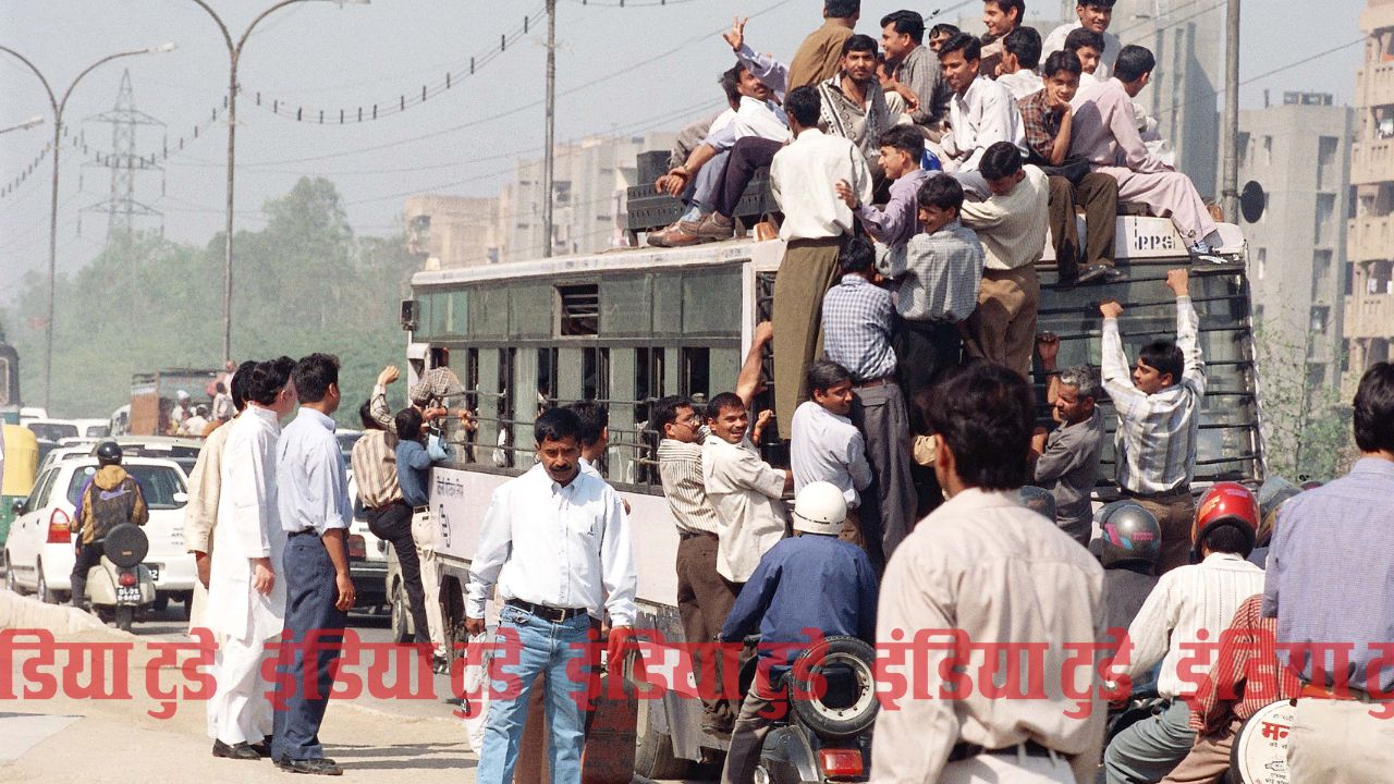 दिल्ली में शुरुआती दौर की बसें दिल्ली में शुरुआती दौर की बसें