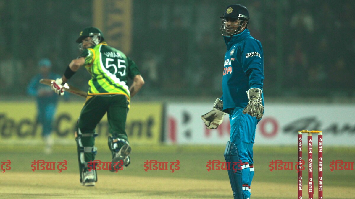 धोनी धोनी