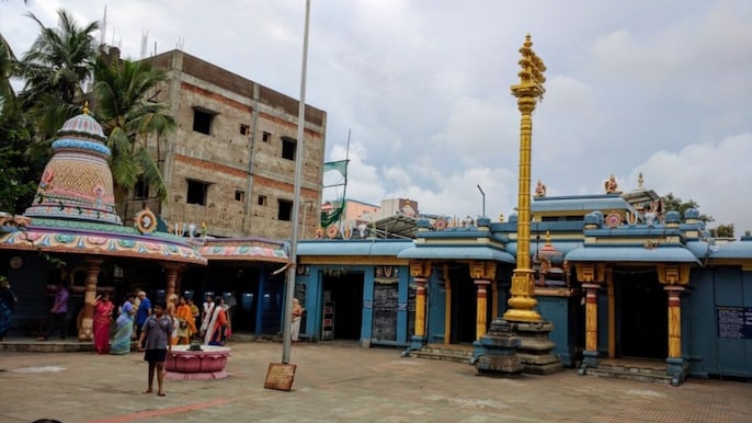 'हनुमान' भी करते हैं वीजा की मुराद पूरी 'हनुमान' भी करते हैं वीजा की मुराद पूरी