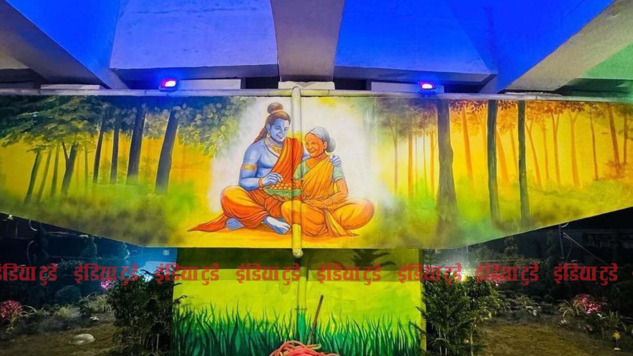 फ्लाईओवर के नीचे पिलर पर पेंटिंग फ्लाईओवर के नीचे पिलर पर पेंटिंग