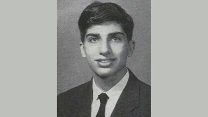 रतन टाटा एक प्रतिष्ठित पारसी परिवार से थे रतन टाटा एक प्रतिष्ठित पारसी परिवार से थे