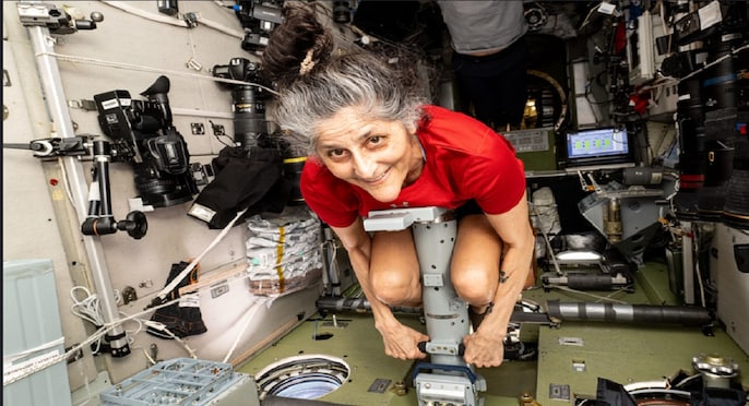 अंतरिक्ष यात्री सुनीता विलियम्स ने एक विशेष टेक्नोलॉजी के जरिए अपना वजन मापा अंतरिक्ष यात्री सुनीता विलियम्स ने एक विशेष टेक्नोलॉजी के जरिए अपना वजन मापा