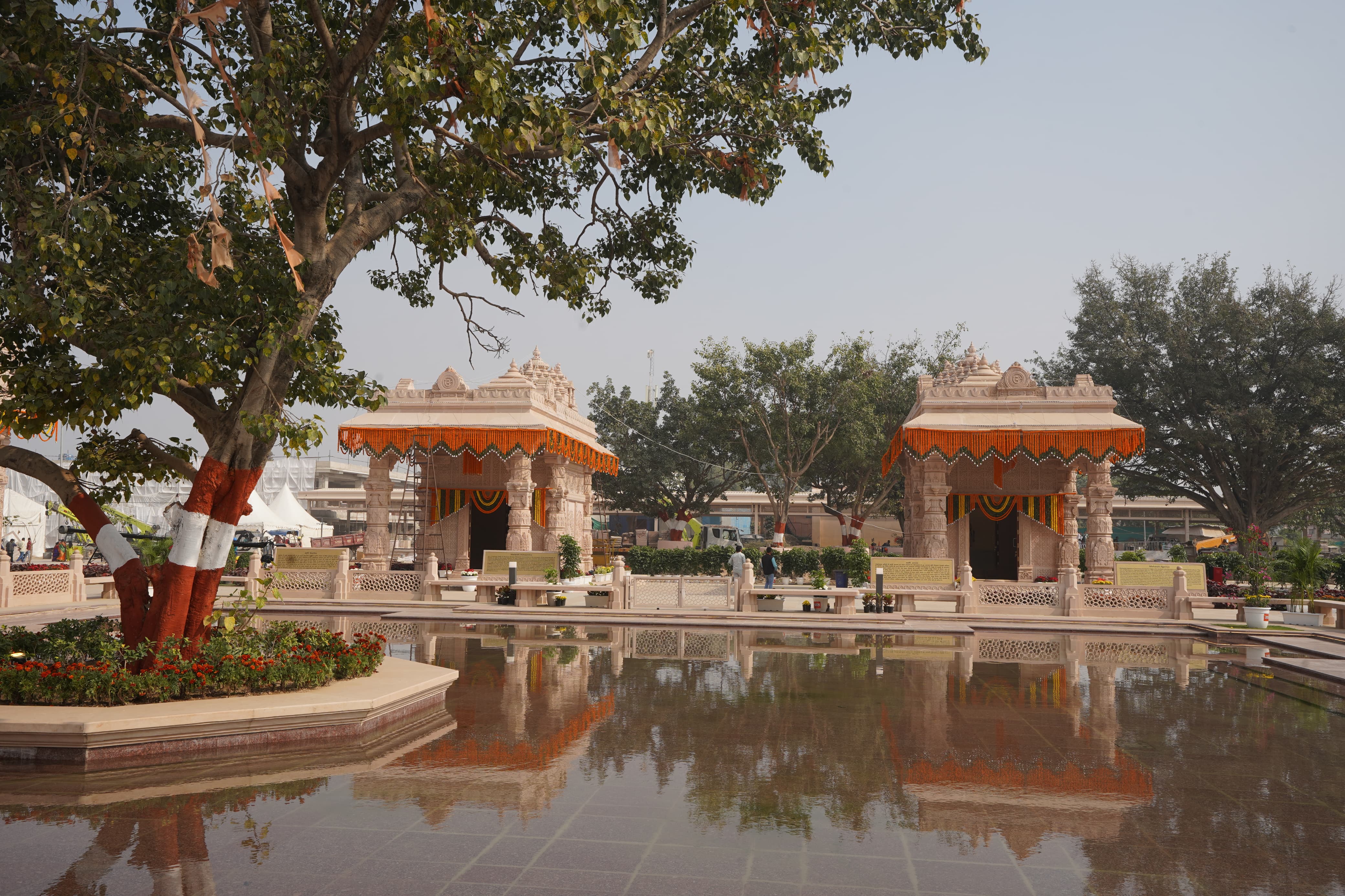 राम मंदिर परिसर में बना कुंड