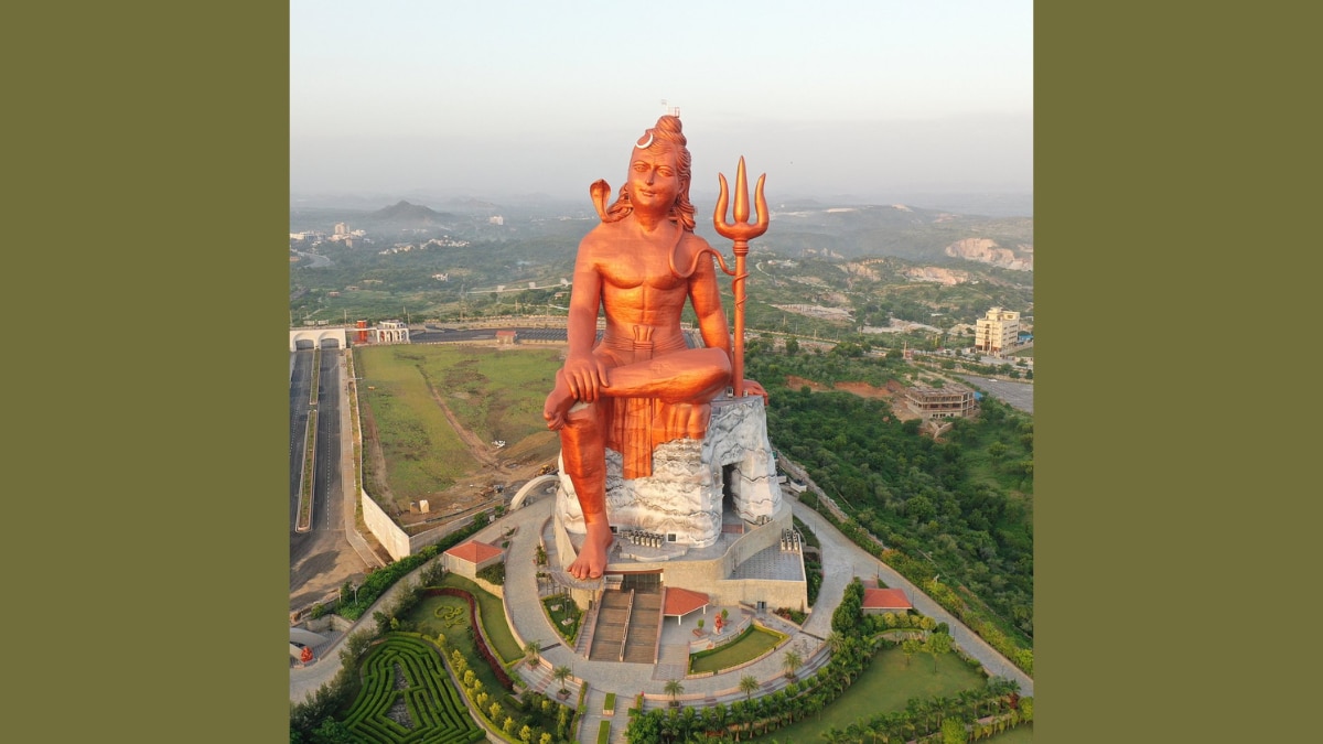 भगवान शिव की स्टैच्यू ऑफ बिलीफ: राजस्थान :112 मीटर.