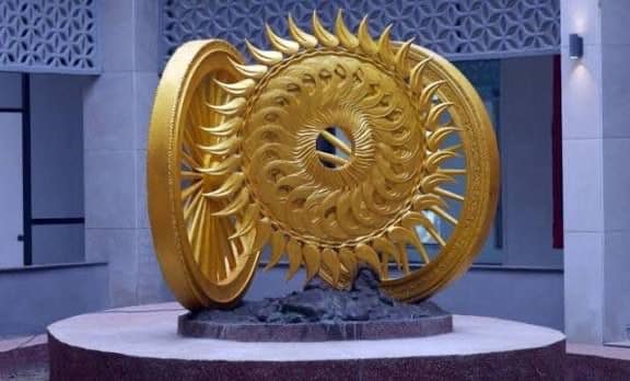 म्यूजियम में प्रदर्शित सुदर्शन चक्र की प्रतिकृति म्यूजियम में प्रदर्शित सुदर्शन चक्र की प्रतिकृति