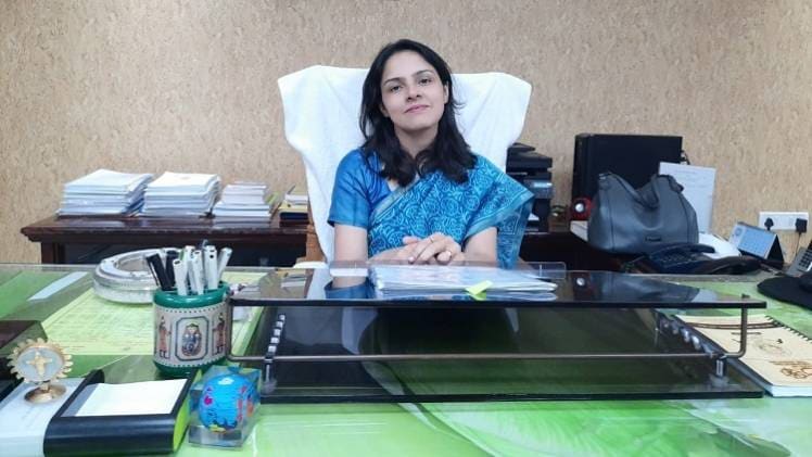 शख्सियतः जहां भी रहेंगी, रोशन करेंगी - roshan jacob mining commissioner started mines amid lock down -