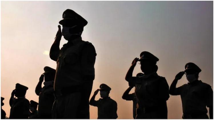 Suspension of police officers at Kottayam അഴിമതി, പണപ്പിരിവ്; രണ്ട്