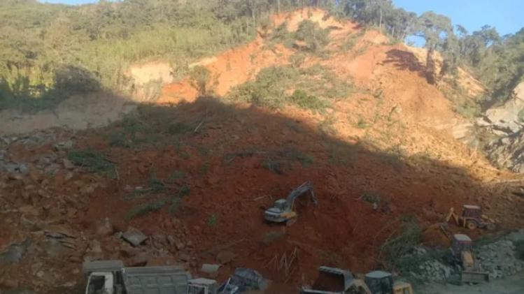 Stone Quarry Collapses 8 