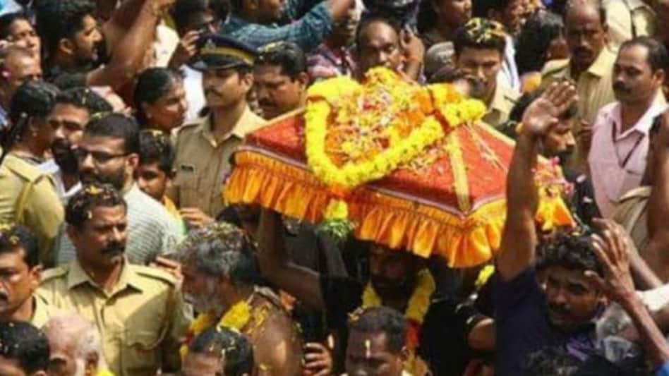 Makaravilakku 2023: Sabarimala Thiruvabharanam Procession will begin on January 12. Makaravilakku 2023: Sabarimala Thiruvabharanam Procession will begin on January 12.