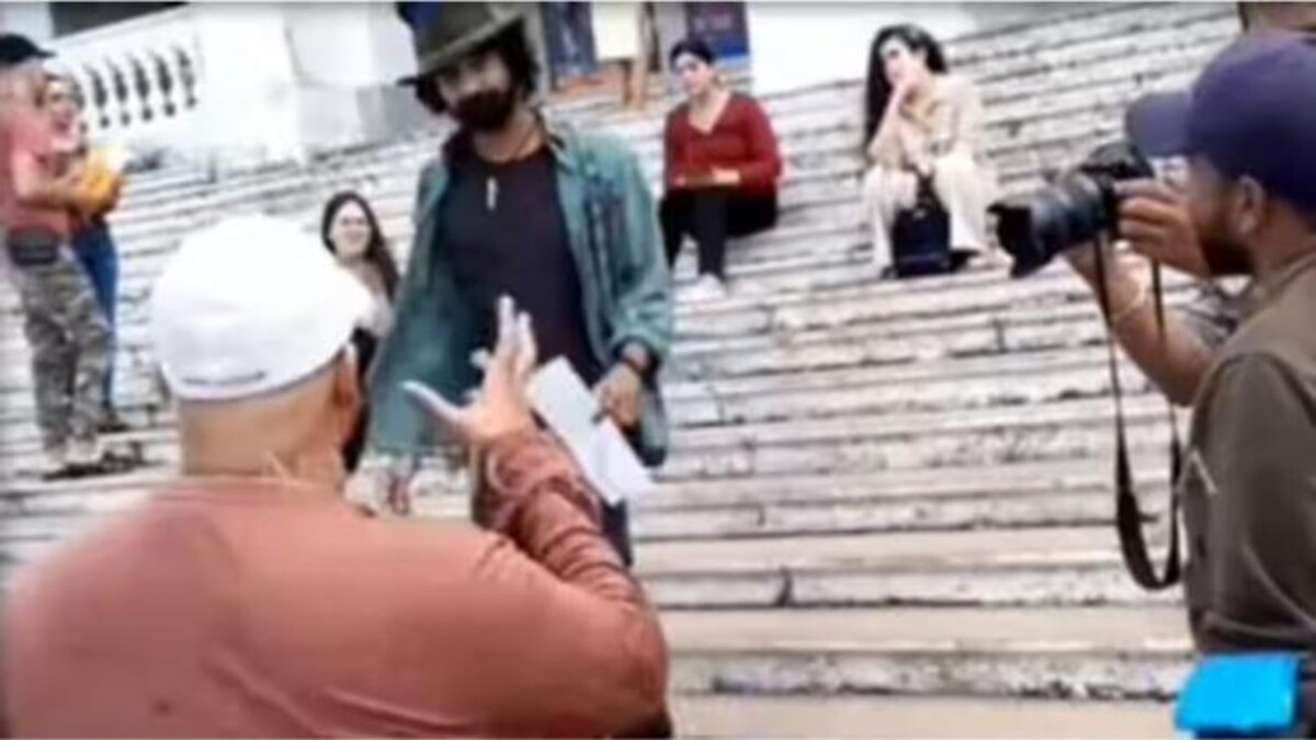 മോഹൻലാൽ സംവിധായകൻ പ്രണവ് നടൻ! വൈറല് ആയി 'ബറോസ്' ലൊക്കേഷന് വീഡിയോ - Barroz location video of mohanlal and pranav - Malayalam News