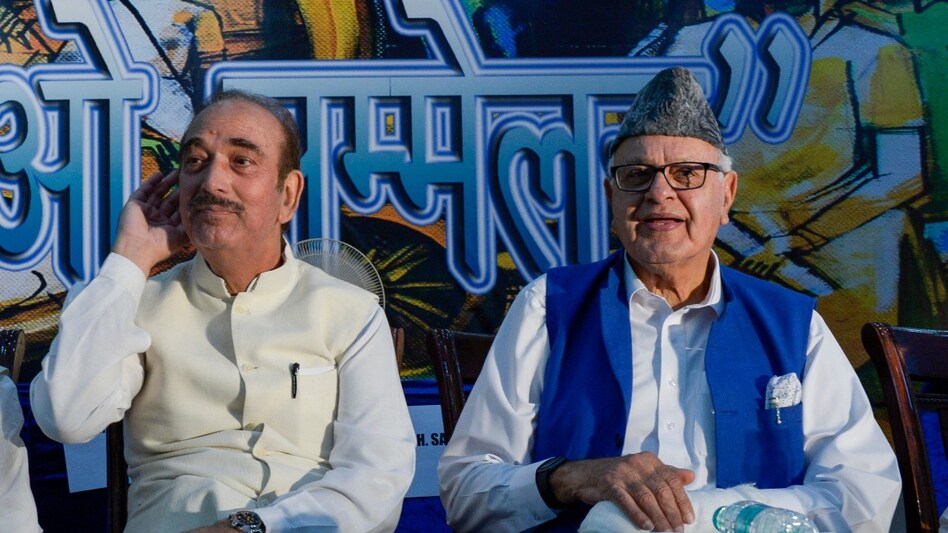 Farooq Abdullah Vs Ghulam Nabi Azad 'മോദിയെ ഞാന് എന്തിന് രാത്രിയില്