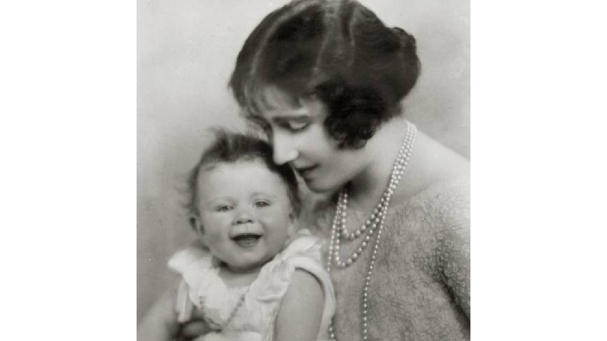 Queen Elizabeth II: The queen’s life in pictures