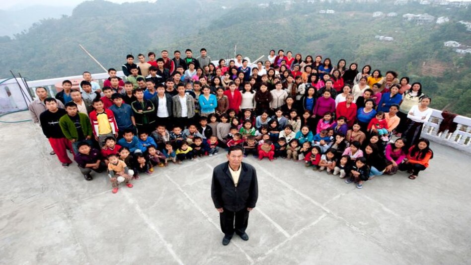 Ziona Chana, head of the world's largest family passes away at 76 Ziona Chana, head of the world's largest family passes away at 76