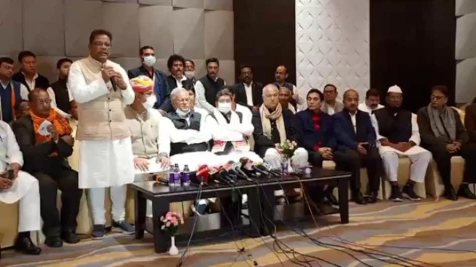 Congress forges alliance with AIUDF, others for Assam polls