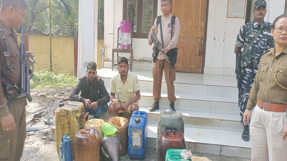Assam Police seizes oil loaded tanker, apprehends two in Margherita Assam Police seizes oil loaded tanker, apprehends two in Margherita