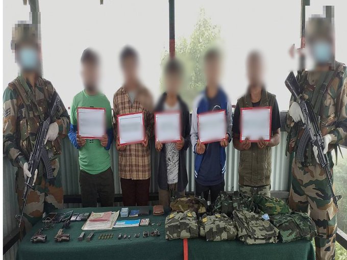 Assam Rifles along with Nagaland Police apprehends 5 NSCN(IM) cadres