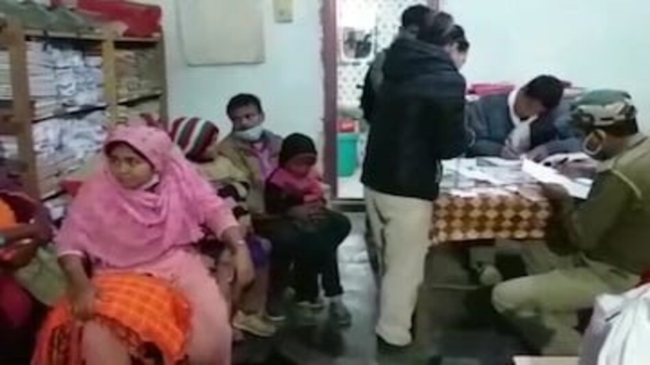 Assam: 13 Rohingya refugees from Myanmar held in Karimganj district Assam: 13 Rohingya refugees from Myanmar held in Karimganj district