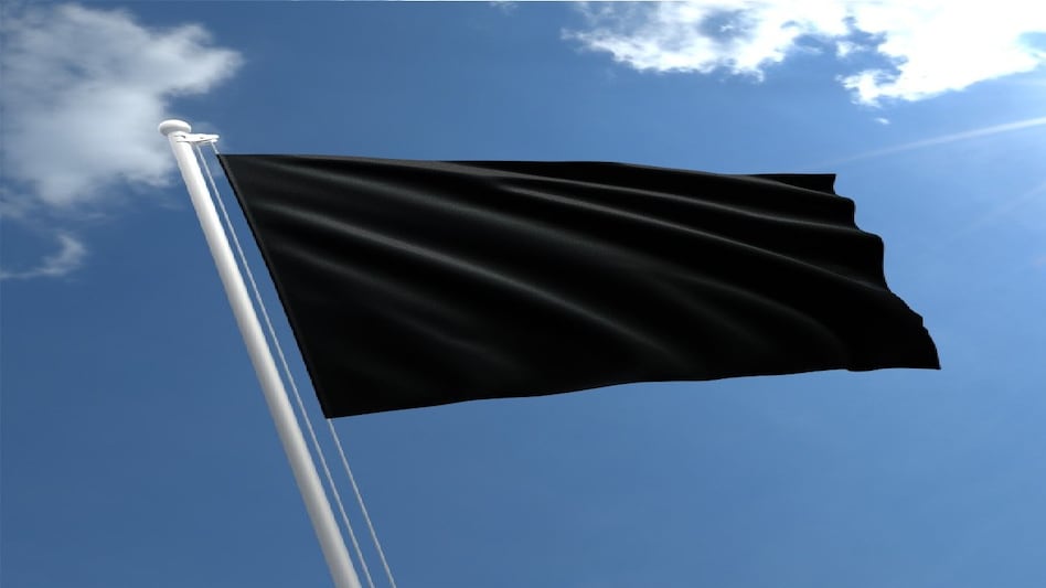Assam: AASU members show ‘Black Flag’ to AGP ministers during Anti-CAA protest Assam: AASU members show ‘Black Flag’ to AGP ministers during Anti-CAA protest
