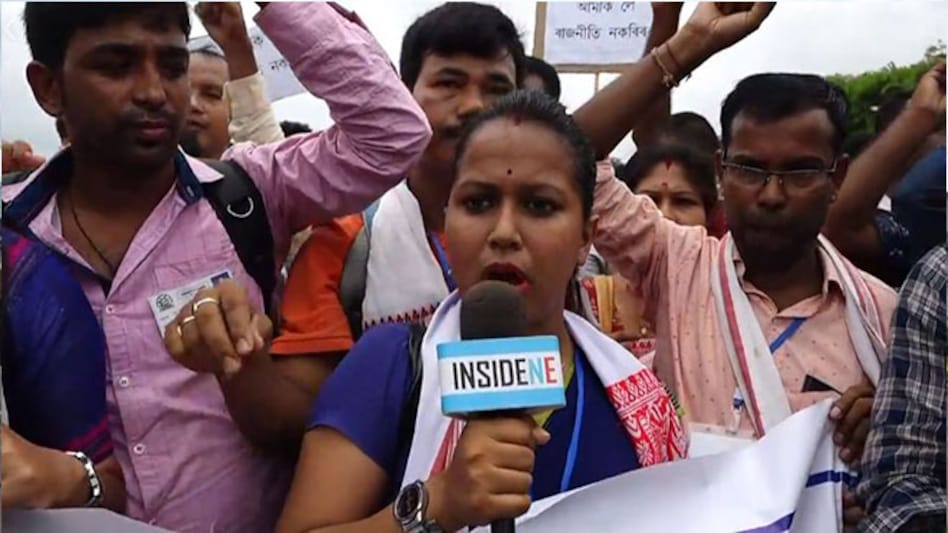 Delhi woman stabbed to death with a knife on resisting snatching bid Delhi woman stabbed to death with a knife on resisting snatching bid