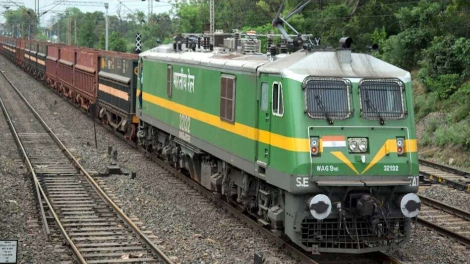 Northeast’s 1st ‘Kisan Rail’ launched from Tripura Northeast’s 1st ‘Kisan Rail’ launched from Tripura