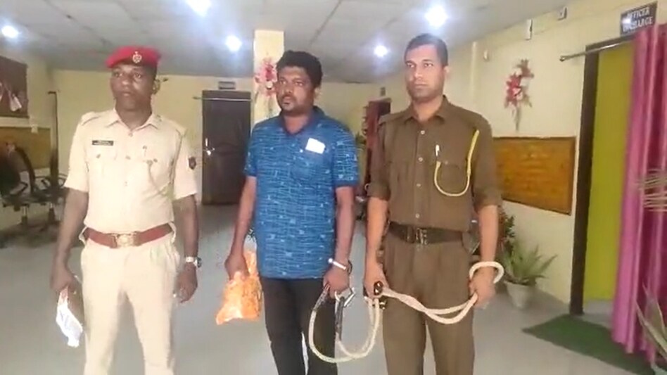 Assam: Cattle smuggler arrested by Golakganj police in Dhubri District Assam: Cattle smuggler arrested by Golakganj police in Dhubri District