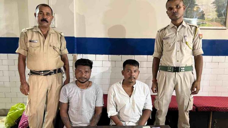 Tinsukia police arrest 2 drug peddlers, seize contraband items and cash