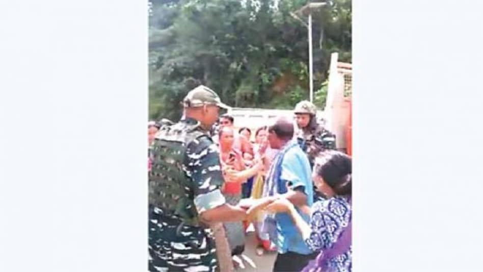 Locals of Puiluan village, Nagaland apprehend a man who allegedly planted an IED