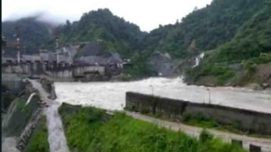 Guard wall of Subansiri hydro power project collapses Guard wall of Subansiri hydro power project collapses