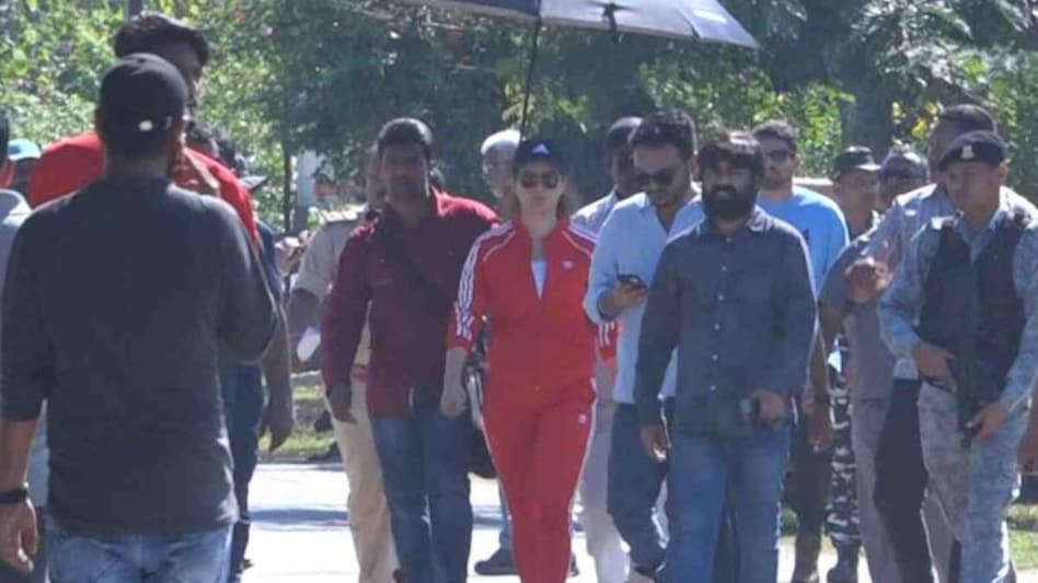 Assam: Bollywood actor Kangana Ranaut lands in Karbi Anglong in search of locations for 'Emergency' - Assam: Bollywood actor Kangana Ranaut lands in Karbi Anglong in search of locations for 'Emergency' -